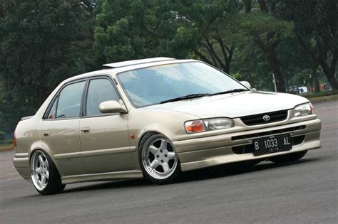 japanese custom cars: Toyota Corolla Barbarossa AE111