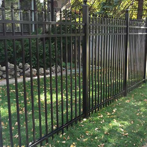 Aluminum Fence Installation - Fence Installers