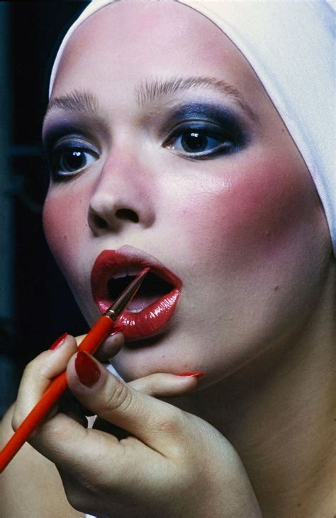 What Does Pursing Her Lips Mean | Lipstutorial.org