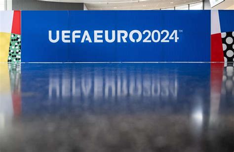 Zbog ponašanja navijača UEFA kaznila Hrvatsku sa oko 88 hiljada eura