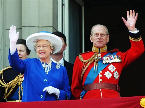 Pictured: Queen Elizabeth II and Prince Philip. | The Royal Family at ...