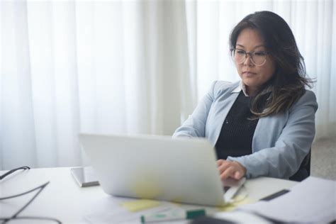 Como saber qual notebook comprar? Guia completo 2025 