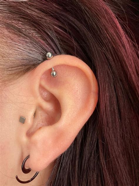 Vertical Helix Tragus Piercing Piercing Ideeën Piercings Tragus