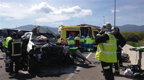 Muere Un Conductor Tras Embestir Por Detr S A Un Cami N De Gran