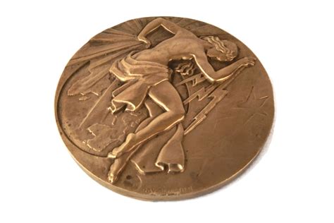 French Art Deco Bronze Medal By Ray Pelletier Naked Woman With