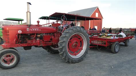 Frying Pan Farm Park Hosts a Traditional Farm Holiday | Herndon, VA Patch