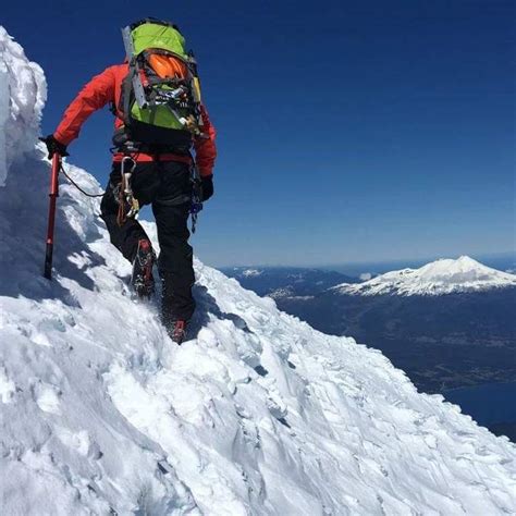 Osorno (volcano) Mountain Photo by | 4:43 pm 31 Jul 2018