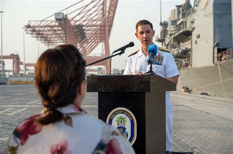 Dvids Images Vice Adm Cooper Visits Kuwait Image Of