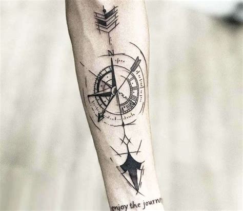 Compass and arrow tattoo by Pedro Goes | Photo 26307