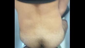 Homme H T Ro Mari Baise Le Cul D Un Vendeur Gay Dans Le Stock Du Magasin Xvideos