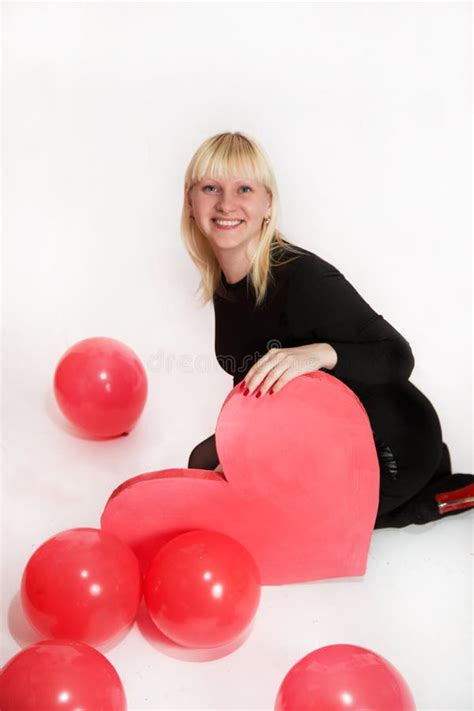 Das Blonde M Dchen Gekleidet Als Playboy H Schen F R Valentinstag Stockfoto Bild Von Postkarte