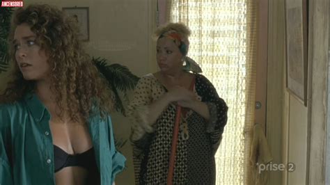 Naked Marie Josée Croze in La Florida