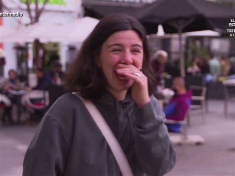 Una Joven Descubre El Chanchullo Que Hizo Su Padre Para Librarse De La Mili