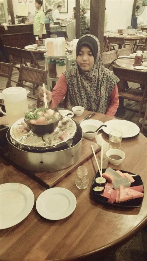 Beijing Steamboat Kampung Nelayan Bukit Padang Fatihah Fazlin