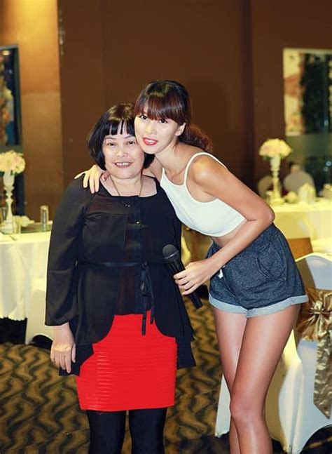 Si U M U H Anh Ng Nh B N Nude L L V Ng Kh Ng M Ru T C Ph N Ng G Y Ch