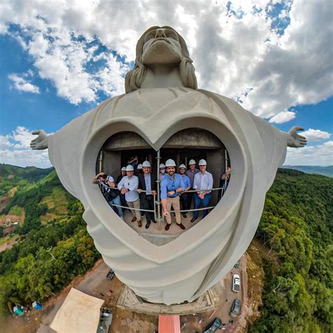 Pavimenta Viabiliza Acesso Ao Cristo Protetor De Encantado