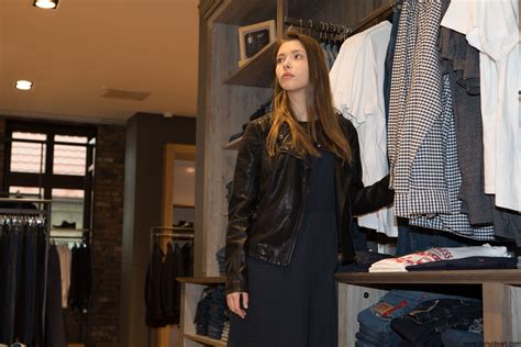 Mila Azul Shine Shopping Femjoy DenudeArt 54 Porn Pic