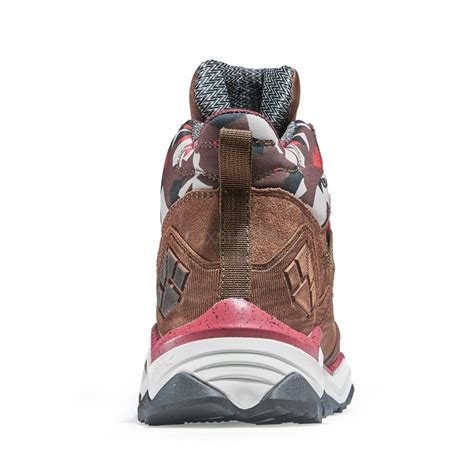 Купить Треккинговые ботинки RAX 370 Hiking Brown всего за 8 720 рублей ...