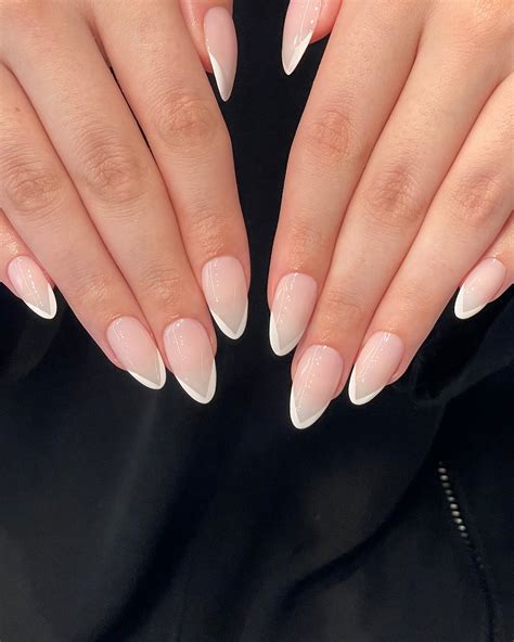 simple winter nails 11