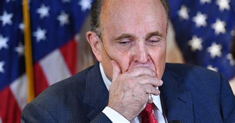 Demandan por agresión sexual a Rudolph Giuliani exalcalde de Nueva