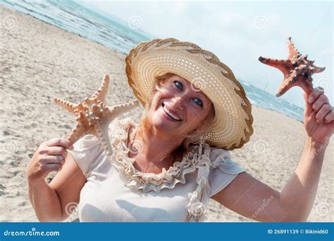 Donne Mature Immagine Stock Immagine Di Adulto Vecchio 26891139