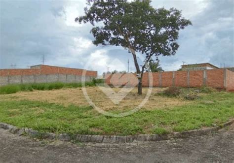 Terrenos no Residencial Brisas do Cerrado em Goiânia Chaves na Mão