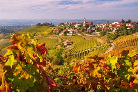 Asti e il Barolo – un tuffo nei sapori e colori autunnali delle Langhe ...