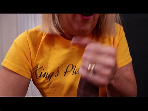 Abuelita Chupando Polla Negra Delante De Su Marido XVIDEOS