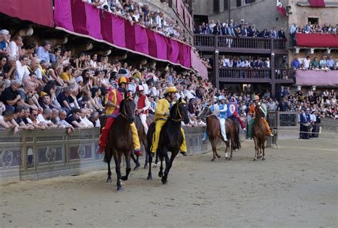 Dove Vedere In Tv Il Palio Di Siena 2024 Orario Programma Streaming