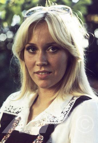 Agnetha in Holland 1975 Agnetha fältskog Blonde singer Swedish women