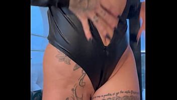 SOLO ANAL CUERO Masturbación anal con DILDO DE CRISTAL Susy Gala XVIDEOS
