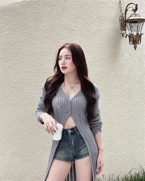 Tổng hợp ảnh Thị Nhung mặc bikini sexy mới nhất hiện nay