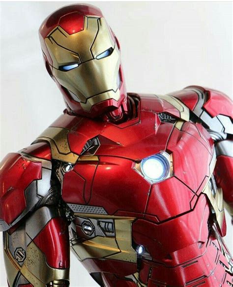 Iron Man Hot Toys Collectible Figurine Marvel Iron Man Iron Man Iron Man Superhero
