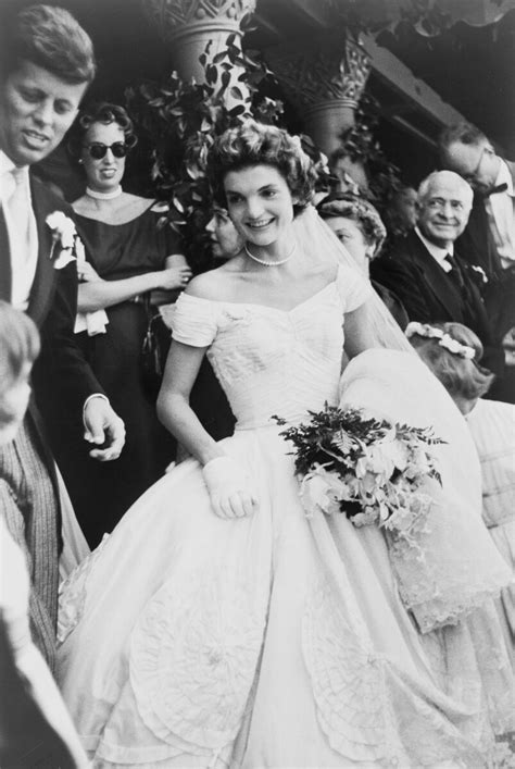 wedding dress  jacqueline bouvier wikipedia