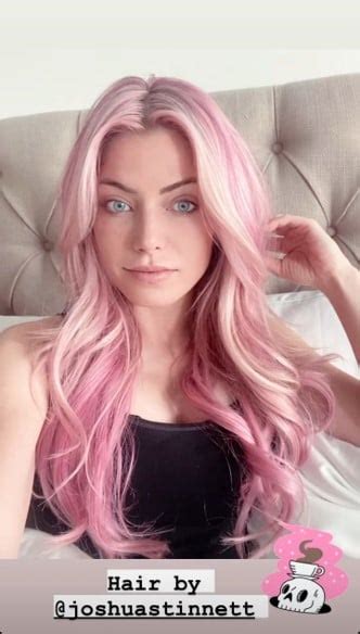 Pink Hair Alexa : r/AlexaBliss