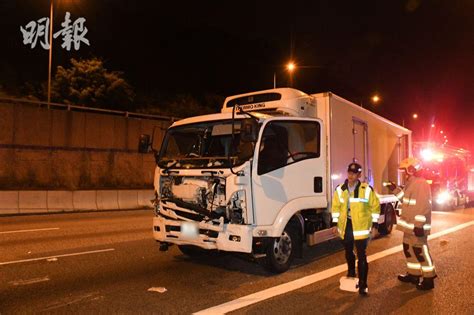 屯門公路凍櫃車撼箭嘴車 釀三車串燒相撞 10 25 20231201 港聞 即時新聞 明報新聞網