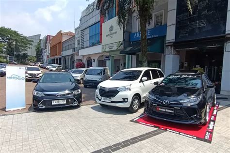 Pemilik Vios Limo Rayakan 1 Dekade Bentuk Keberhasilan Blue Bird Bangun