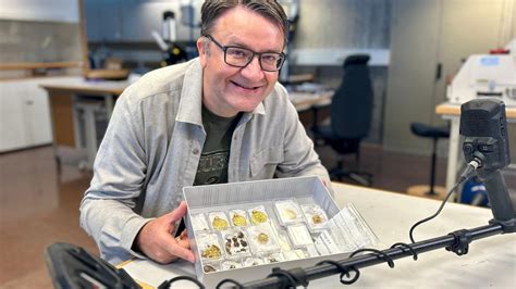 Amateur Makes Gold Find Of The Century In Norway News Au Australias Leading News Site