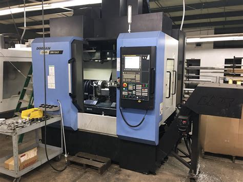 Used Doosan DNM 200 5AX CNC Vertical Machining Center 8074968