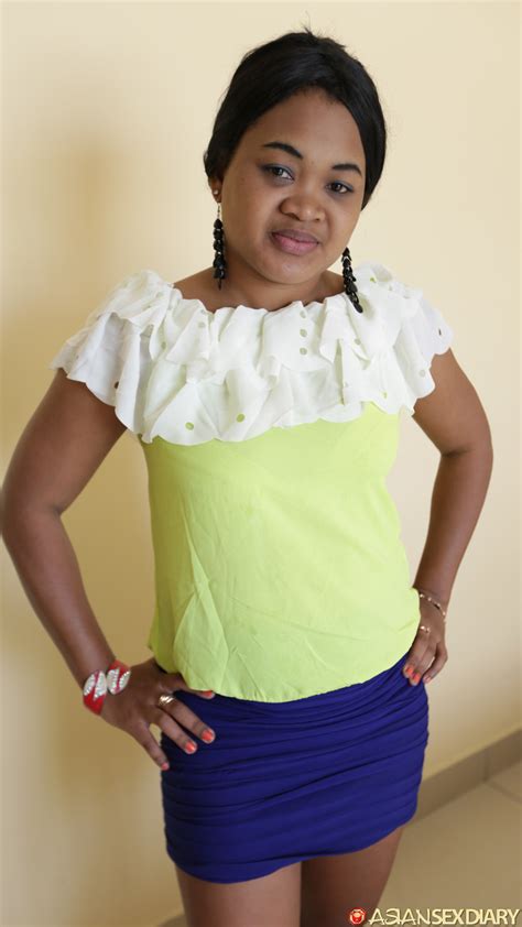 Chubby Amateur Girl Clotilde Reveals Her Big Ass Gets Her Hairy Twat Fucked CoedCherry