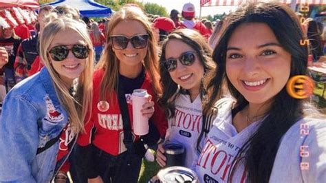 Hot Sexy Reagan Klooz Bikini Pics