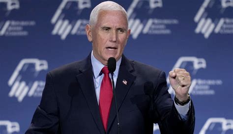 Mike Pence named for JFK Profile in Courage award for Jan. 6 actions