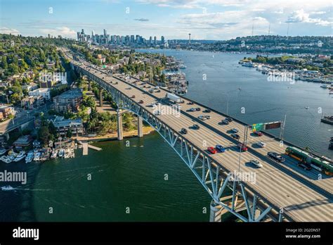 I 5 ship canal bridge hi-res stock photography and images - Alamy