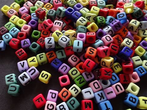 6x6mm Acrylic Alphabet Cube Beads Mixed Rainbow Beads With Black