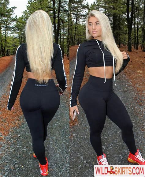 Carriejune Anne Bowlby Carrieann Misscarriejune Nude OnlyFans Instagram Leaked Photo 11