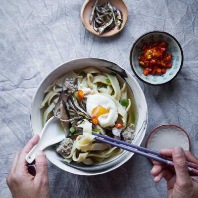 Ban Mian Minced Pork Noodle Soup (Handmade Noodle Soup)