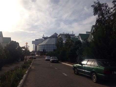 Элиста: горячий степной рейв, блюда из кишок и буддизм с кулаками — Нож