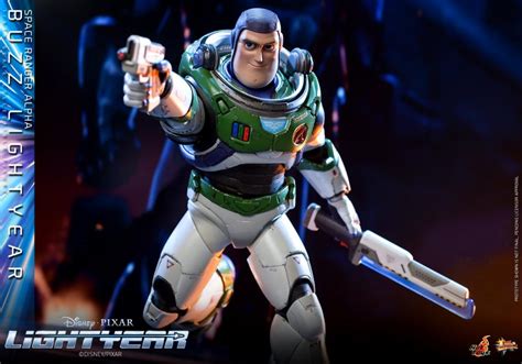 Buzz Lightyear Arriva La Hot Toys Dal Nuovo Film Disney Pixar Itakon It