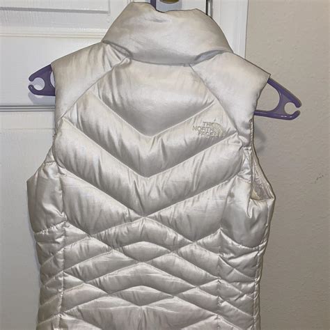 White north face vest - Depop
