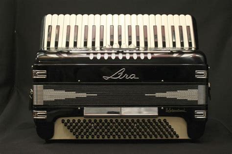 Lira International, Italy (1960s) | Accordion, All about music, The ...